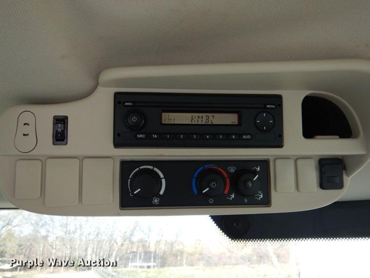 image for item DK1466 2015 John Deere 6125R  MFWD tractor