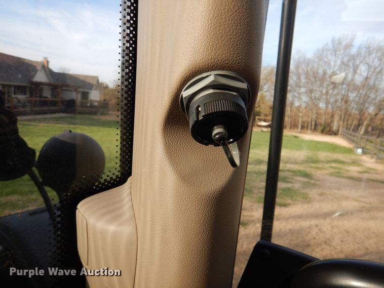 image for item DK1466 2015 John Deere 6125R  MFWD tractor