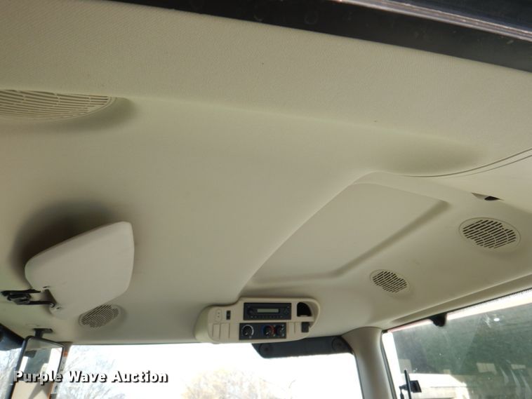 image for item DK1466 2015 John Deere 6125R  MFWD tractor