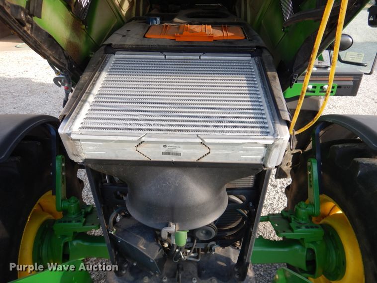 image for item DK1466 2015 John Deere 6125R  MFWD tractor