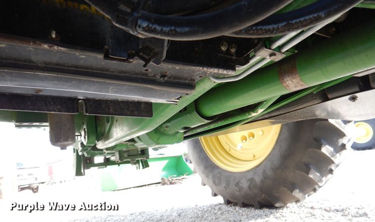 image for item DK1466 2015 John Deere 6125R  MFWD tractor