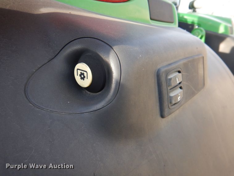 image for item DK1466 2015 John Deere 6125R  MFWD tractor