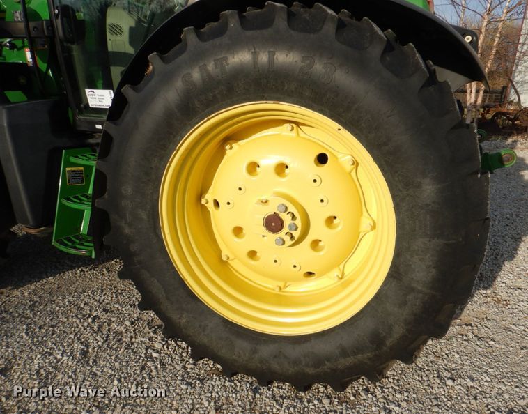 image for item DK1466 2015 John Deere 6125R  MFWD tractor