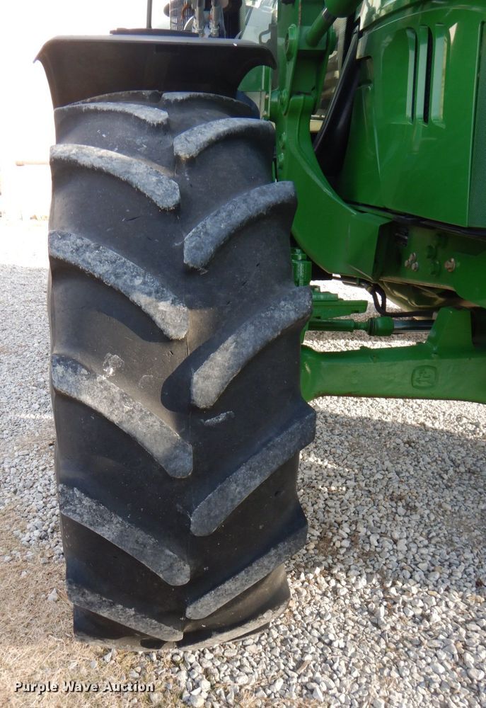 image for item DK1466 2015 John Deere 6125R  MFWD tractor