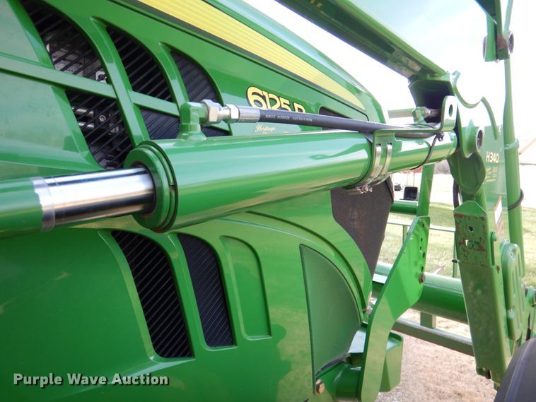 image for item DK1466 2015 John Deere 6125R  MFWD tractor