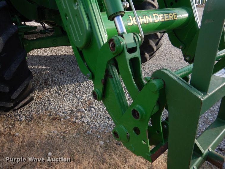 image for item DK1466 2015 John Deere 6125R  MFWD tractor