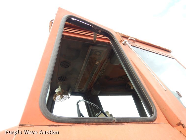 image for item DK3156 Allis Chalmers 7060  tractor