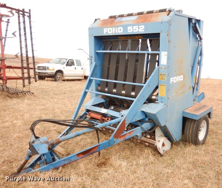 image for item DK3158 Ford 552  round baler
