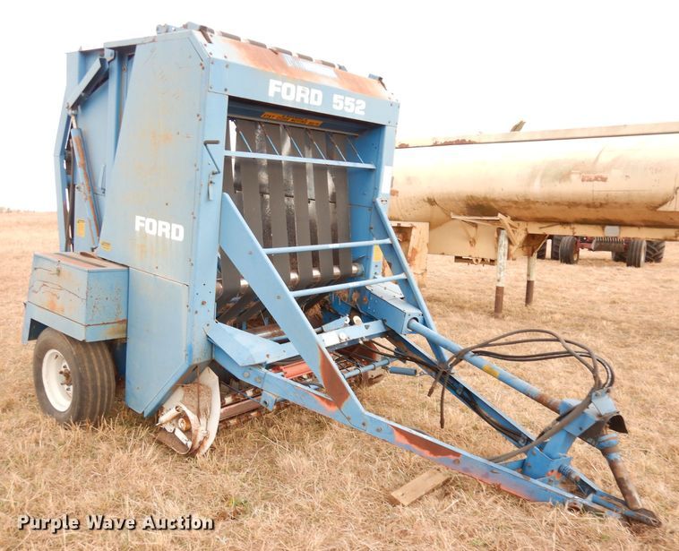 image for item DK3158 Ford 552  round baler