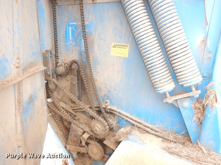 image for item DK3158 Ford 552  round baler