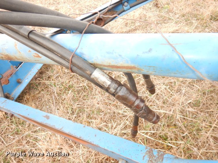 image for item DK3158 Ford 552  round baler