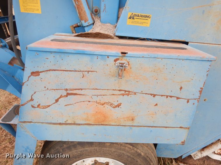 image for item DK3158 Ford 552  round baler