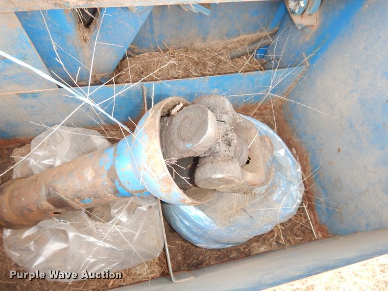 image for item DK3158 Ford 552  round baler