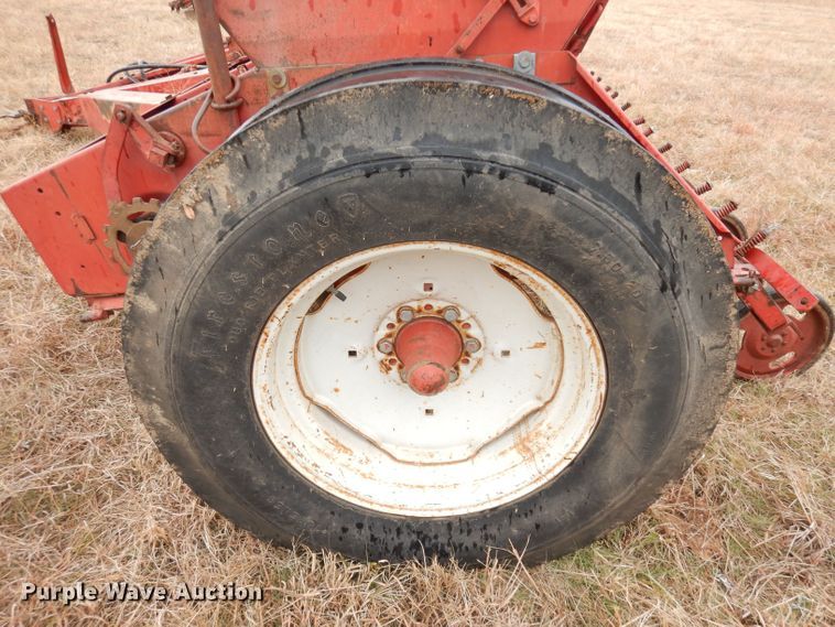 image for item DK3201 International 510  grain drill