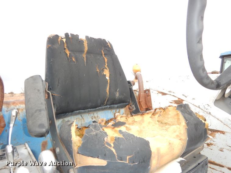 image for item DK3202 1969 Ford 8000  tractor