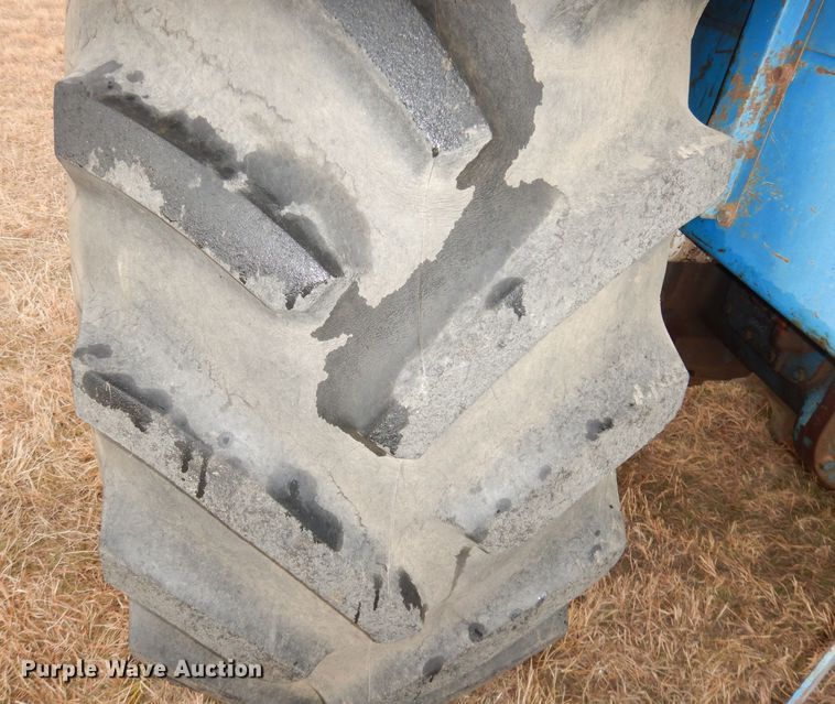 image for item DK3202 1969 Ford 8000  tractor