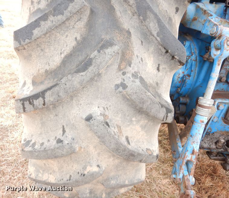 image for item DK3202 1969 Ford 8000  tractor