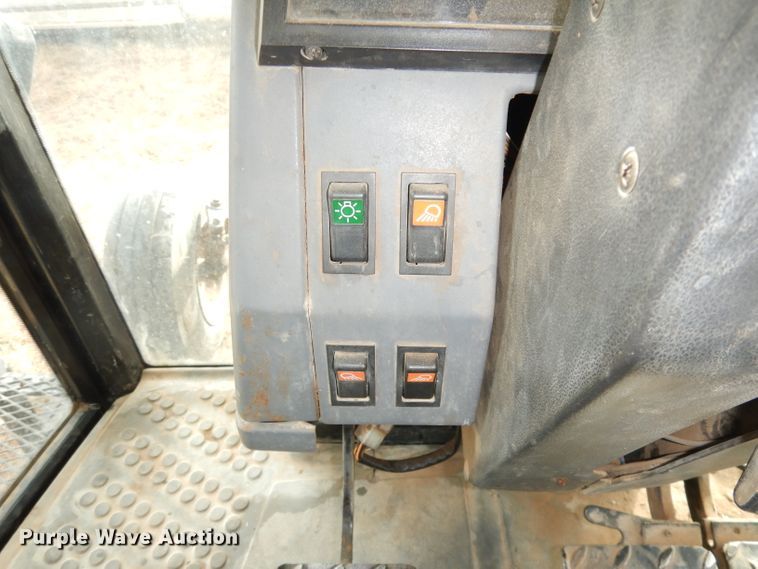 image for item DK3203 New Holland 7740  tractor