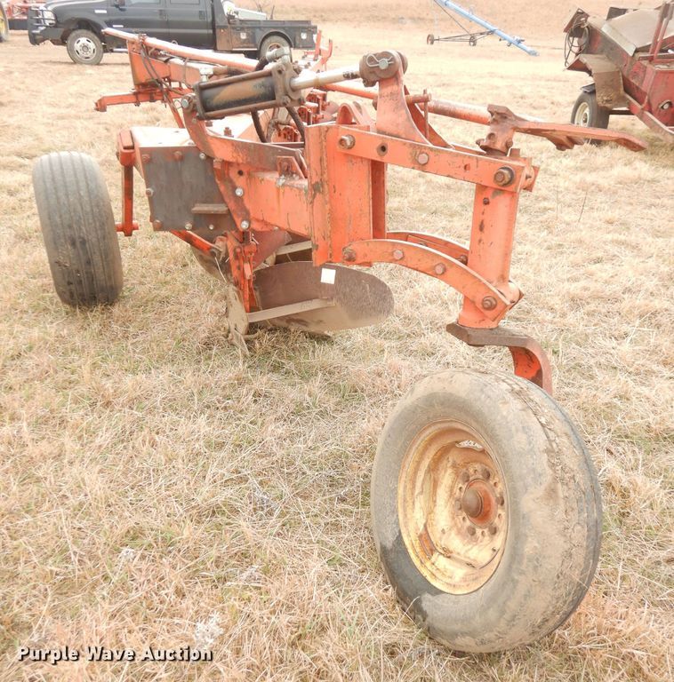 image for item DK3205 Six bottom plow