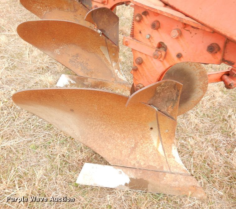 image for item DK3205 Six bottom plow