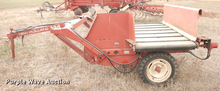 image for item DK3211 New Holland 144  windrow inverter