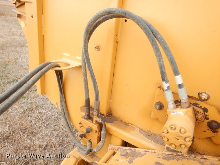 image for item DK3212 HayBuster 2650  bale processor