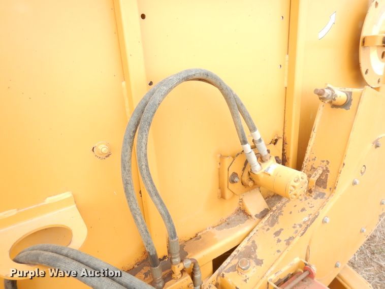 image for item DK3212 HayBuster 2650  bale processor