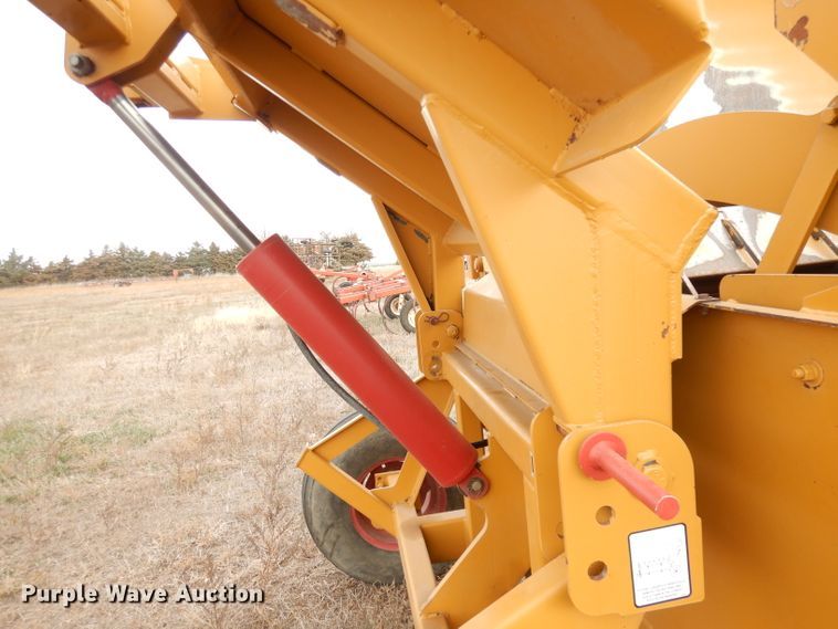 image for item DK3212 HayBuster 2650  bale processor