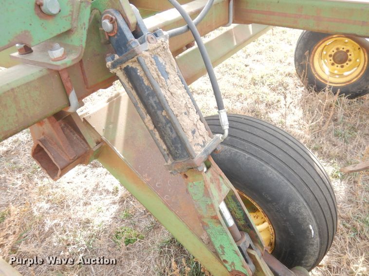 image for item DK3216 John Deere 712  chisel