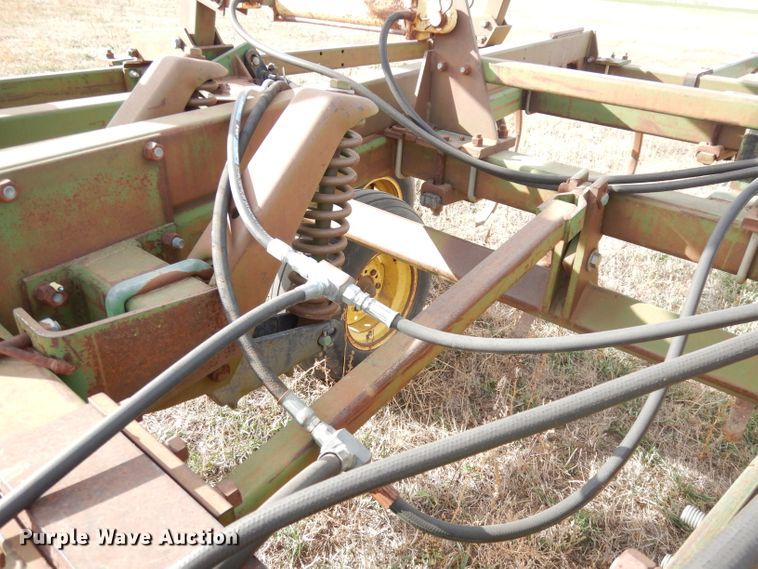 image for item DK3216 John Deere 712  chisel