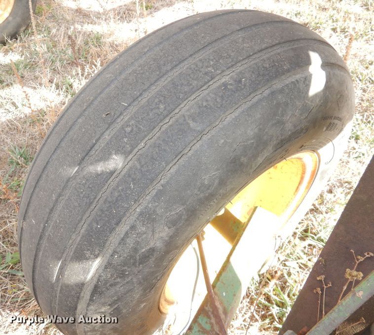 image for item DK3216 John Deere 712  chisel