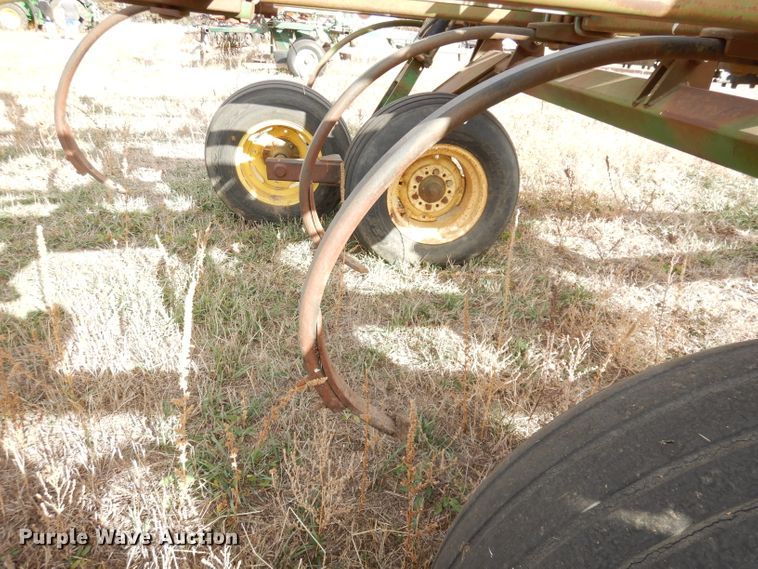 image for item DK3216 John Deere 712  chisel