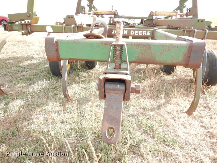 image for item DK3216 John Deere 712  chisel