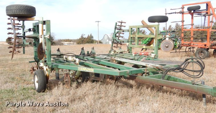 image for item DK3217 Sunflower Flex King 3350-23  sweep plow
