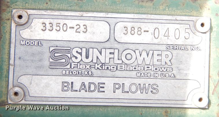 image for item DK3217 Sunflower Flex King 3350-23  sweep plow