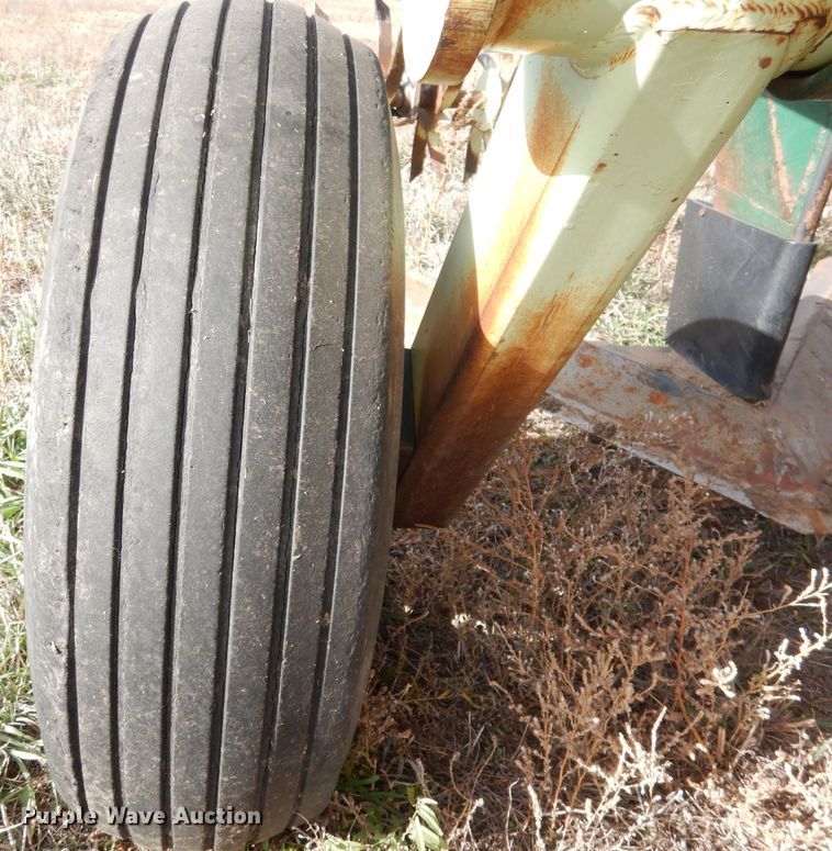 image for item DK3217 Sunflower Flex King 3350-23  sweep plow