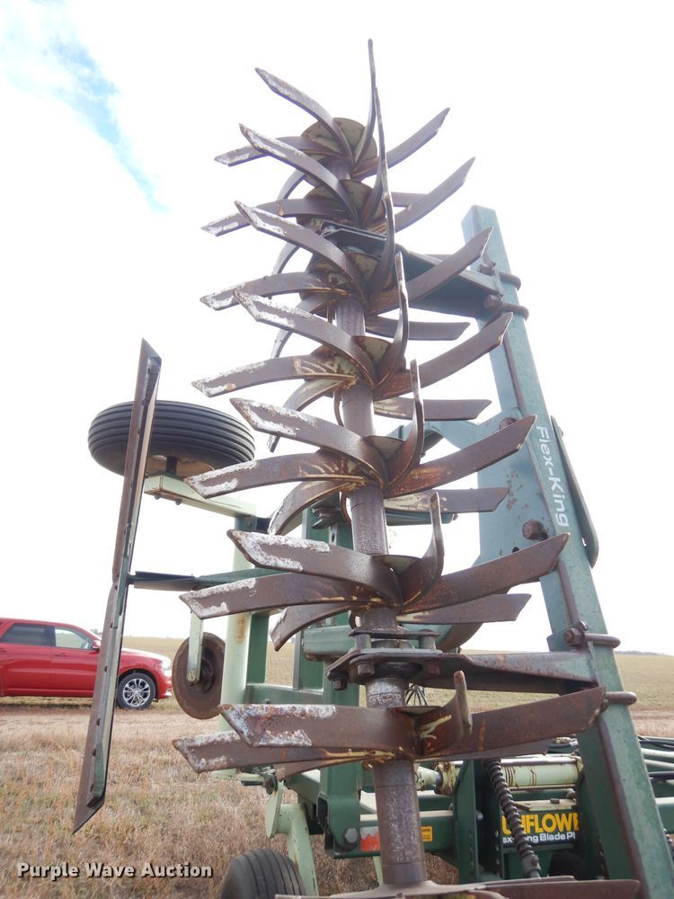 image for item DK3217 Sunflower Flex King 3350-23  sweep plow