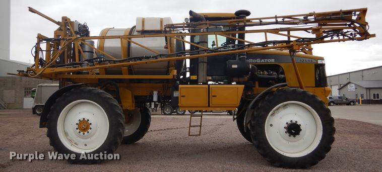 image for item DK3267 2005 Ag-Chem RoGator 1264C  sprayer