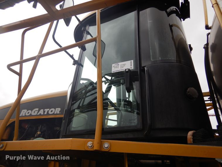 image for item DK3267 2005 Ag-Chem RoGator 1264C  sprayer