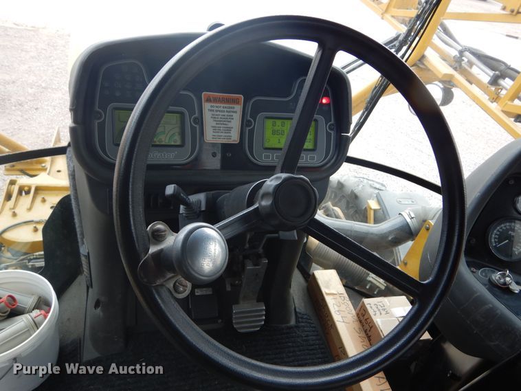 image for item DK3267 2005 Ag-Chem RoGator 1264C  sprayer