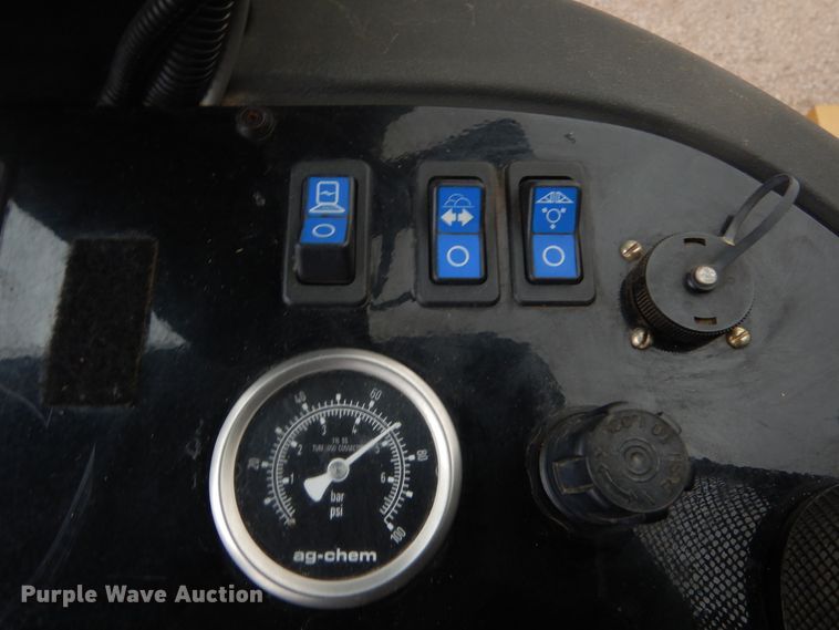 image for item DK3267 2005 Ag-Chem RoGator 1264C  sprayer