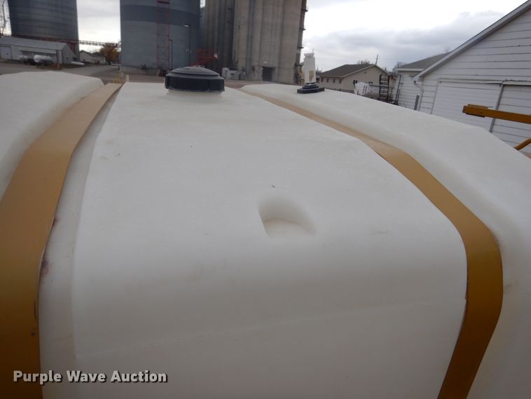 image for item DK3267 2005 Ag-Chem RoGator 1264C  sprayer