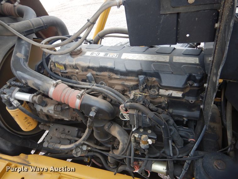 image for item DK3267 2005 Ag-Chem RoGator 1264C  sprayer