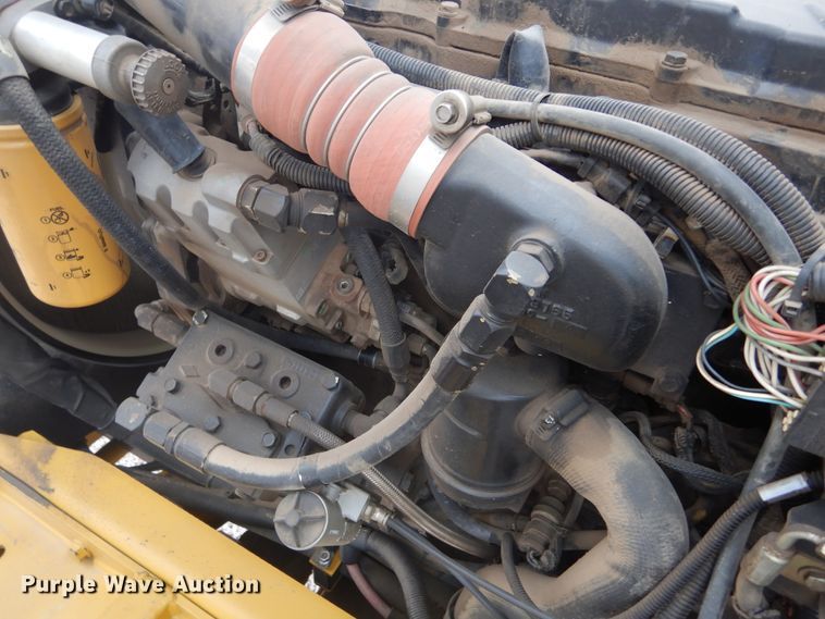 image for item DK3267 2005 Ag-Chem RoGator 1264C  sprayer