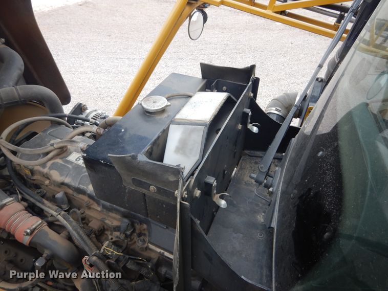 image for item DK3267 2005 Ag-Chem RoGator 1264C  sprayer