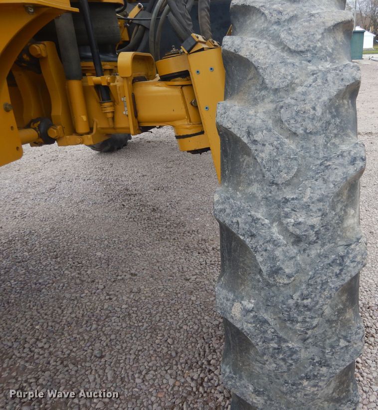 image for item DK3267 2005 Ag-Chem RoGator 1264C  sprayer