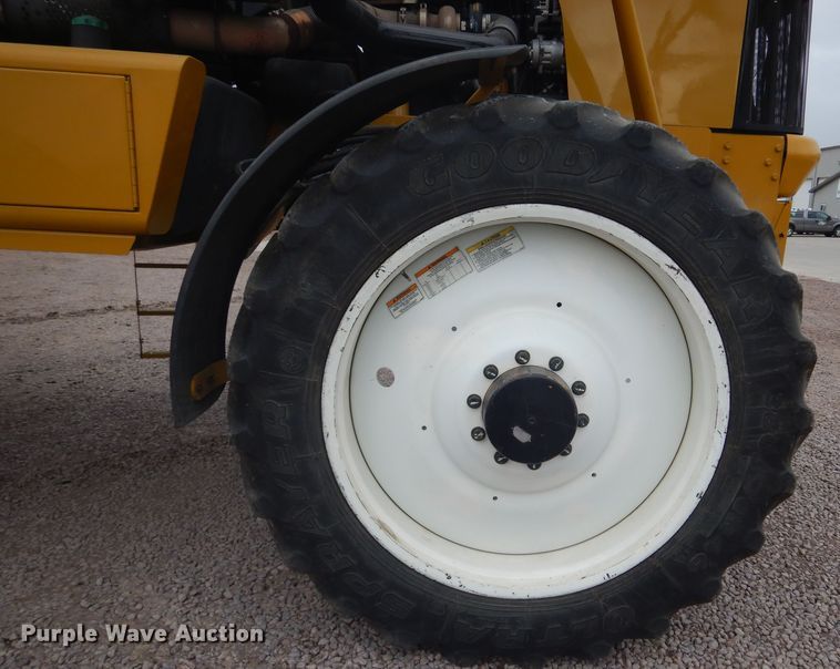 image for item DK3267 2005 Ag-Chem RoGator 1264C  sprayer