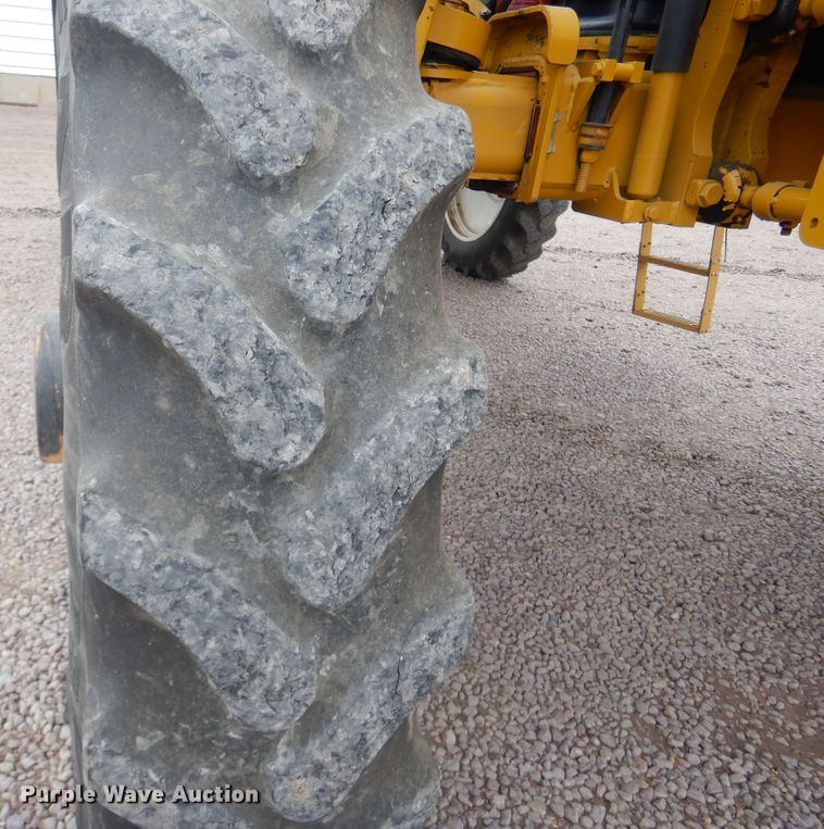 image for item DK3267 2005 Ag-Chem RoGator 1264C  sprayer