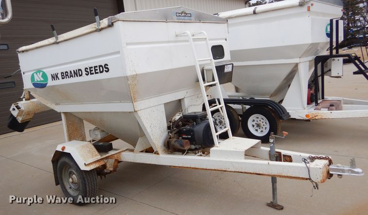 image for item DK3381 1990 Unverferth 150  seed tender trailer