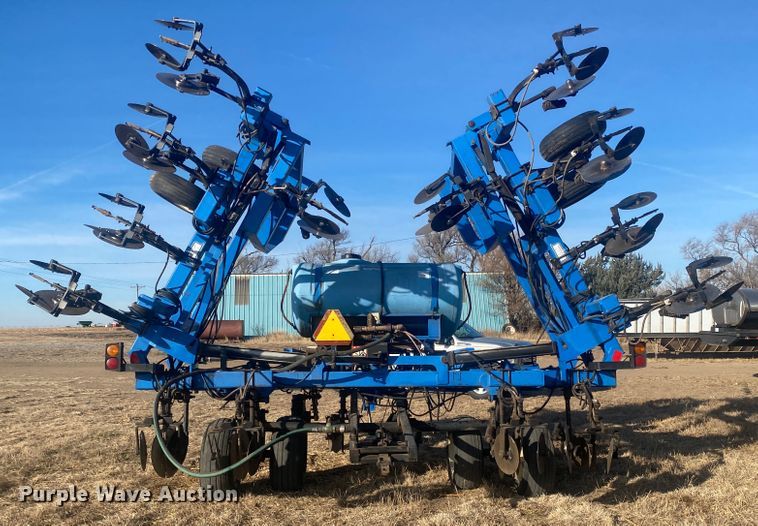 image for item DL1281 DMI 5300  NH3 applicator